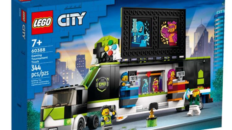 Lego released a set dedicated to eSports