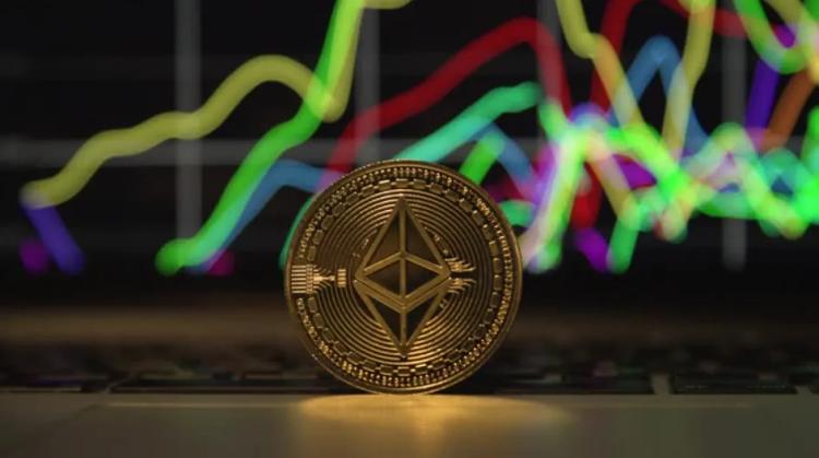 Crypto market stumbles as altcoins bleed out