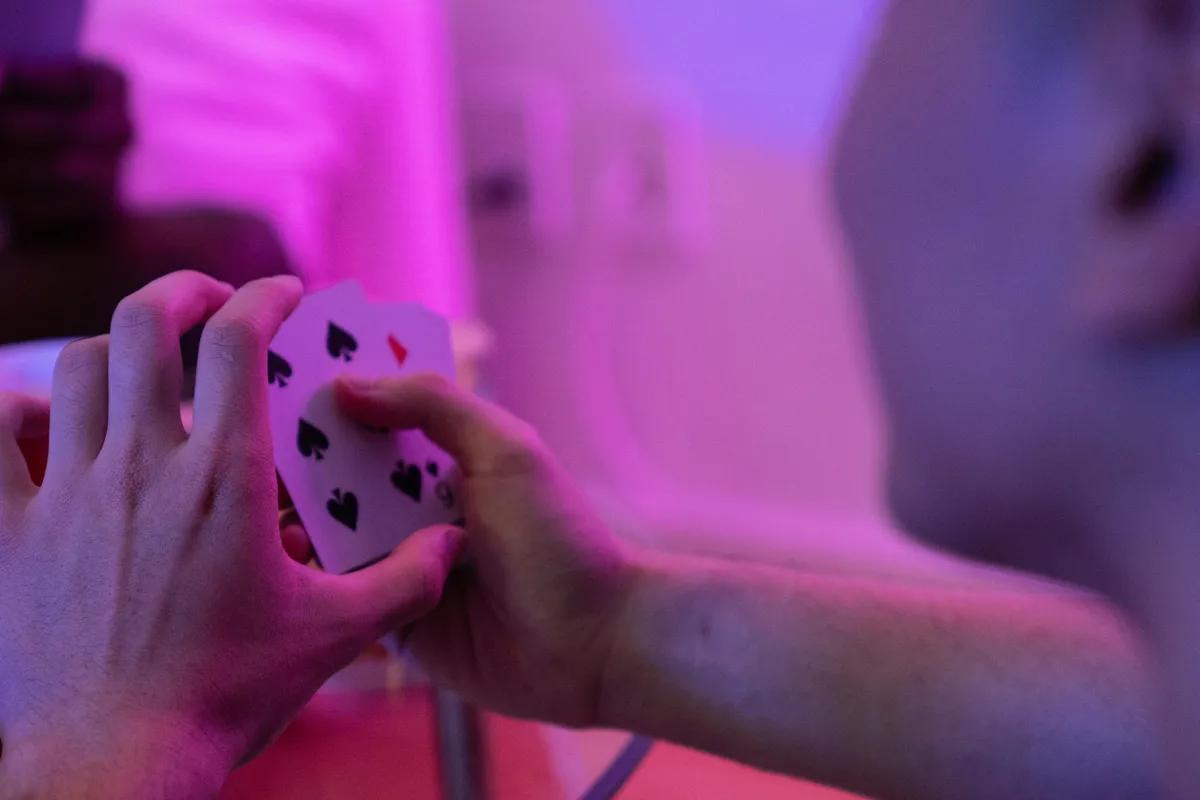 Online casinos in the gaming age: between high scores and jackpots