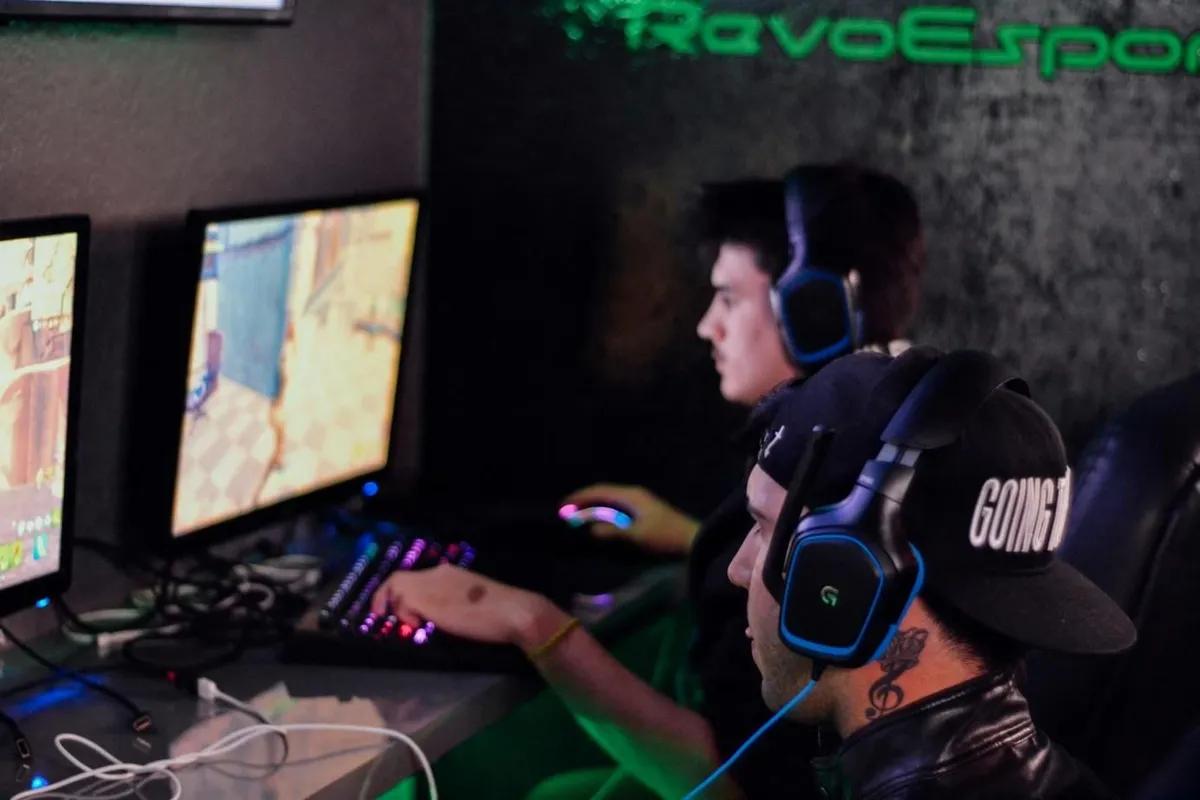 How do you bet on e-sports events if you're just starting out?