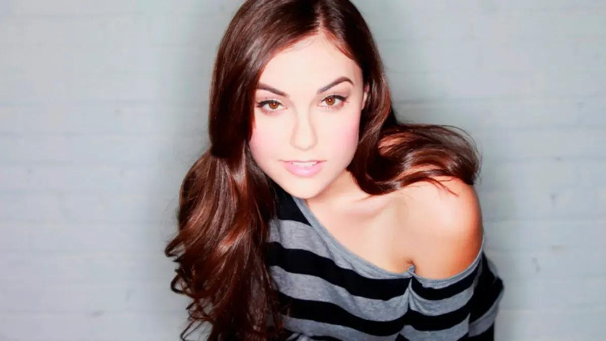 Sasha Grey Becomes the Unlikely Queen of DOOM: The Dark Ages on Twitch