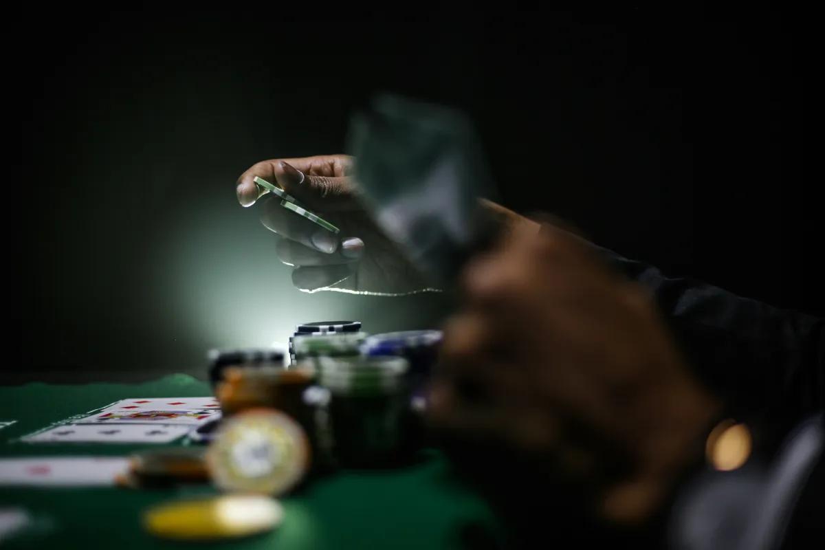 The intersection of chance and strategy in modern digital activities