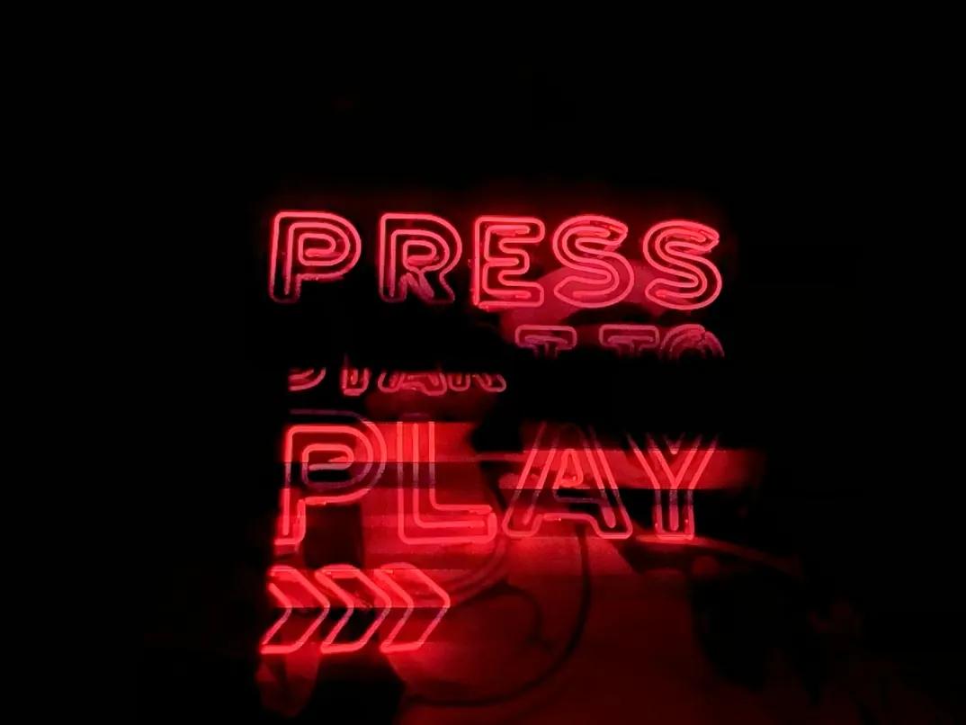 How to Hack the "Loyalty Loop": A Tactical Blueprint for Extracting Maximum Value from Modern Social Gaming