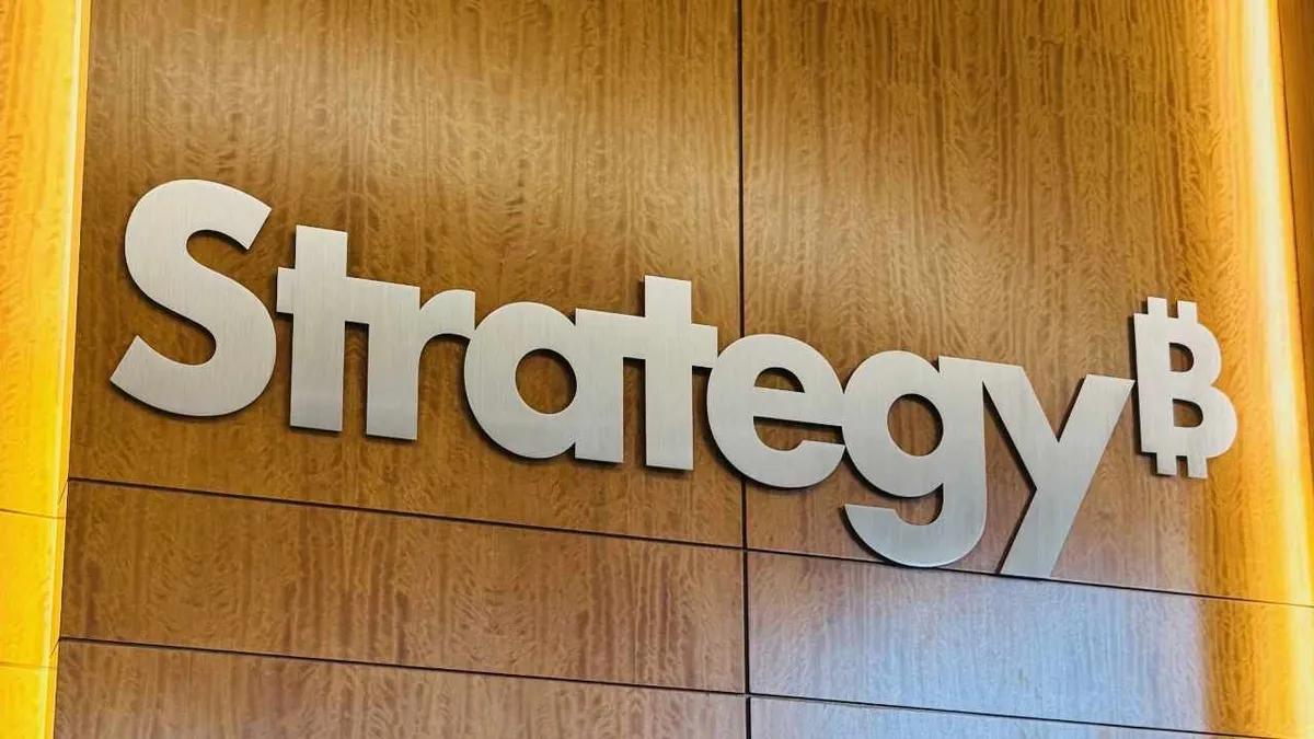 Strategy Signals Potential Partial BTC Sale to Fund Dividends After Record $12.54 Billion Q1 Loss