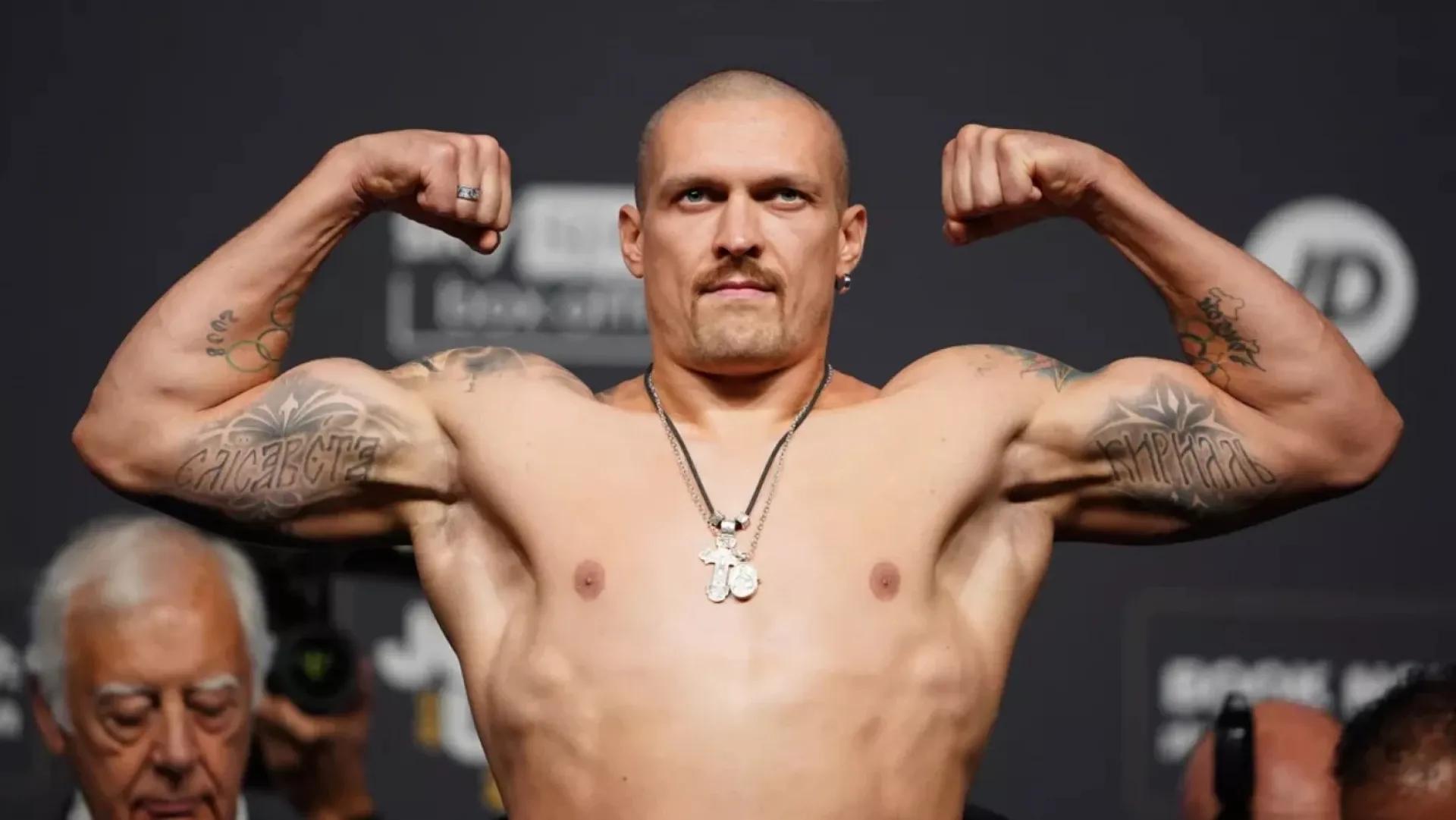 Oleksandr Usyk Takes a Break From Boxing With a Match of Counter-Strike 2