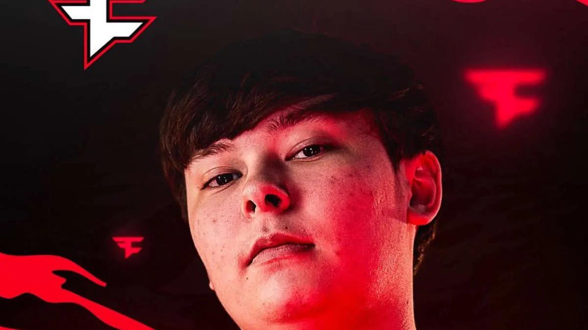 FaZe Clan transferred POACH to the bench