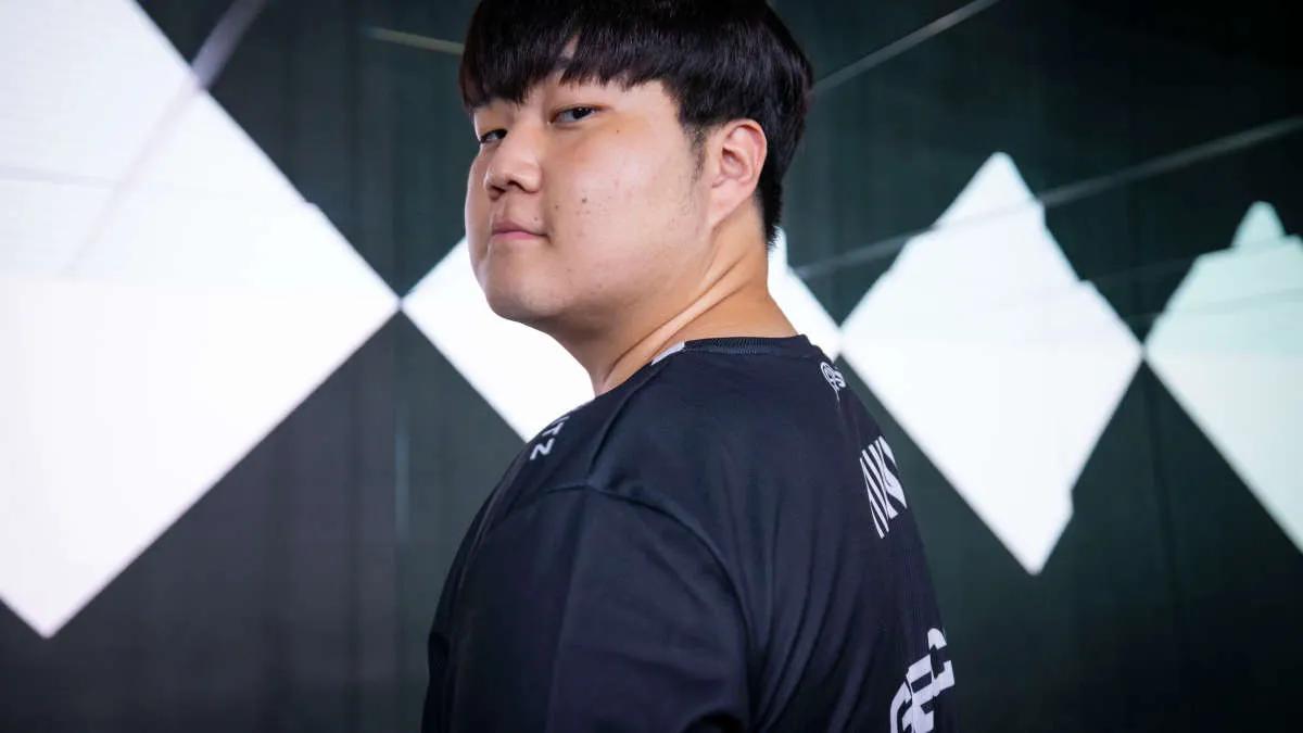 Huni retired from professional career due to injury