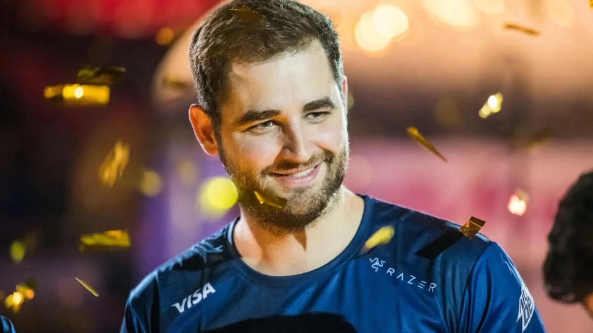 FalleN donates $200 to Brazilian politician's campaign