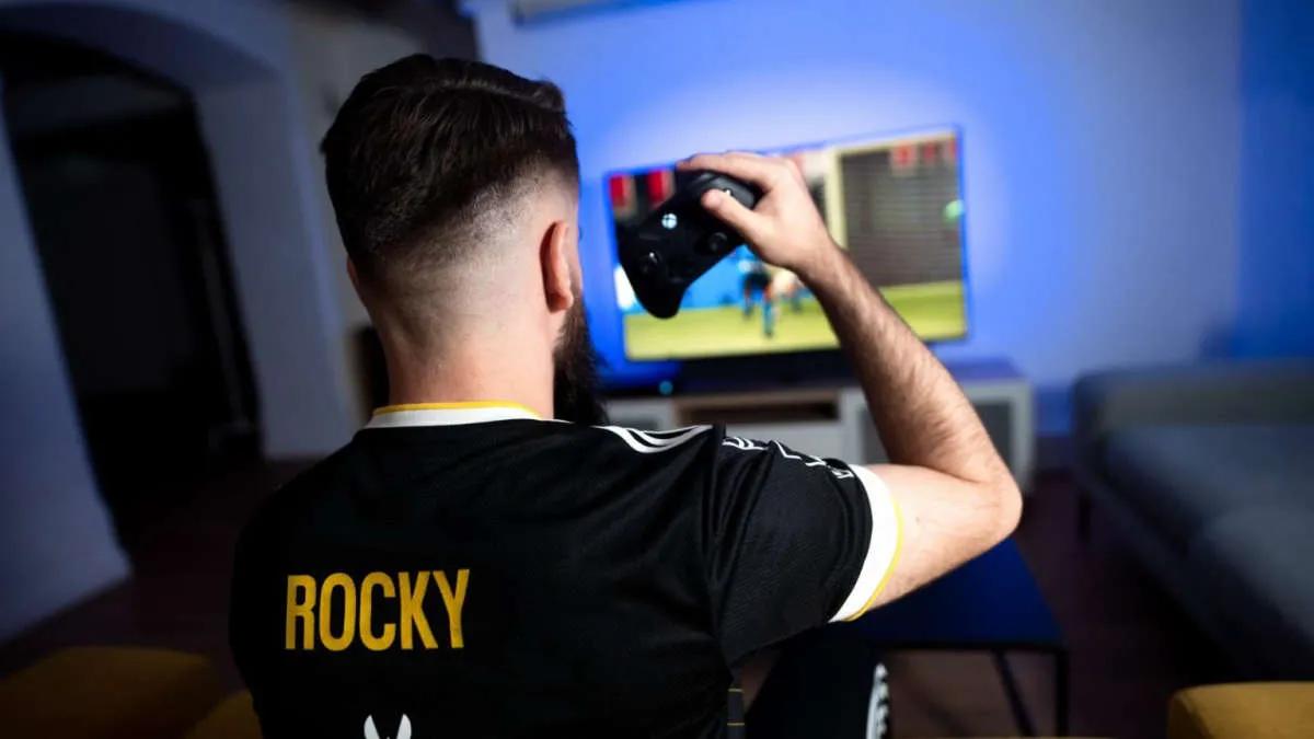 Team Vitality renews partnership with Philips Monitors