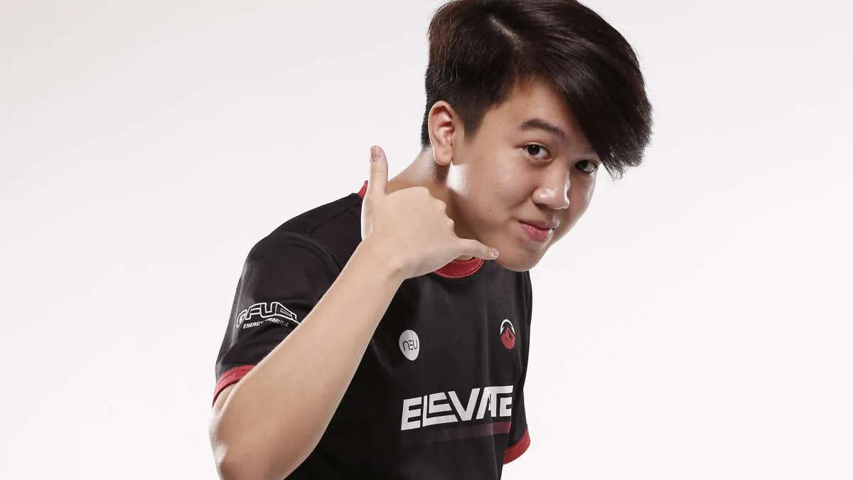 sprOnigiri leaves Elevate starting roster