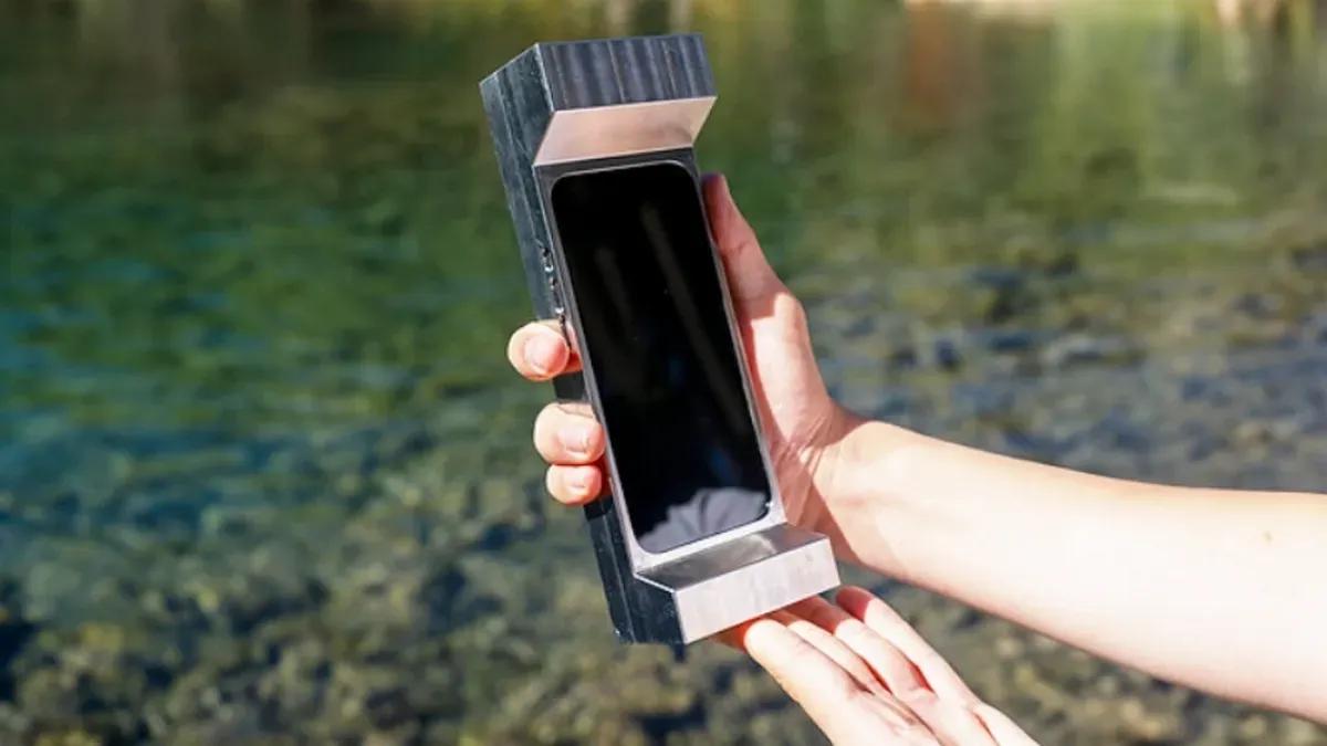 Matter Neuroscience Introduces a 6-Pound Phone Case Designed to Curb Screen Addiction