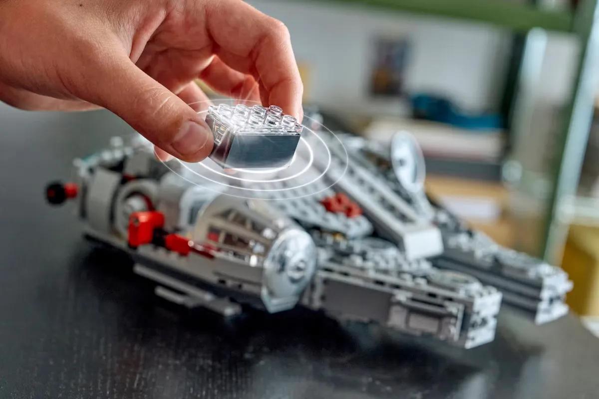 LEGO Fan Turns DeLorean Into the Millennium Falcon