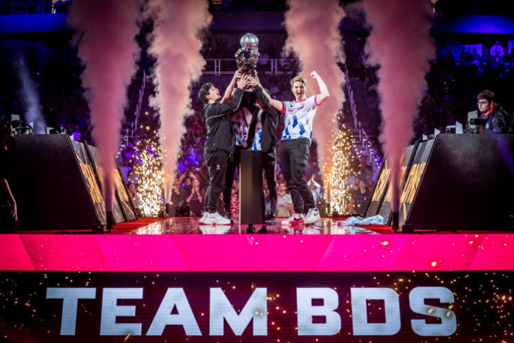 Team BDS Is The Winner Of The Rocket League Championship Series 2021-22 ...