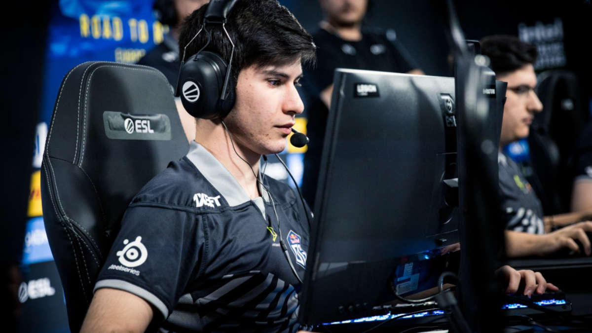 Robert 'Patsi' Isyanov's Counter-Strike Player Profile